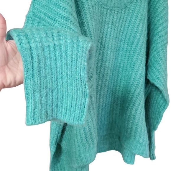 Free People Blue Bell Scoop Neck Oversized Slouchy Electric Teal Sweater NWT - Picture 8 of 15